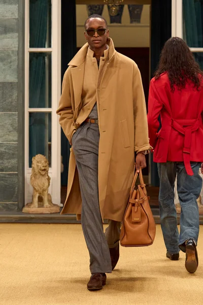 Look 38
